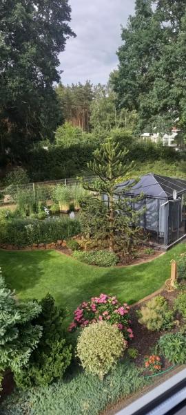 Schöne 2 Zimmer Ferienwohnung direkt am Wald und nahe dem See am Johannisburger Anger 44